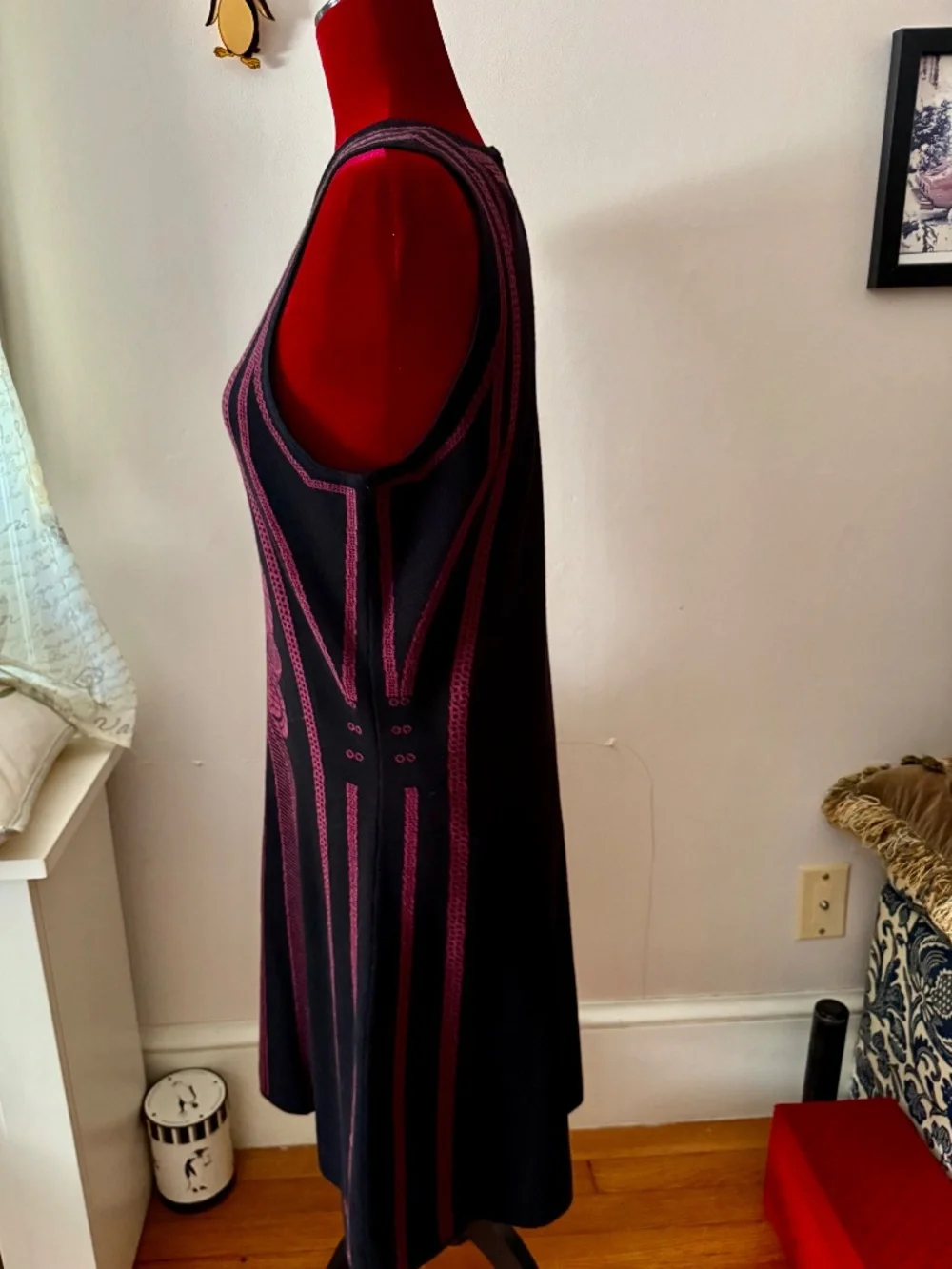 **Max Studio Wms Sleeveless Black Maropn Dress size L - Picture 3 of 6
